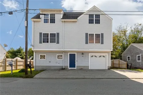 106 Cedar Avenue Portsmouth RI 02871