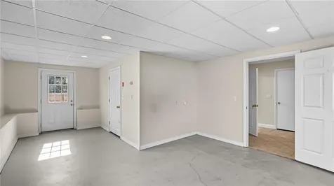 106 Cedar Avenue Portsmouth RI 02871