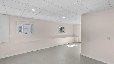 106 Cedar Avenue Portsmouth RI 02871