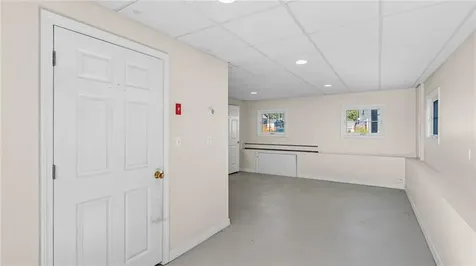 106 Cedar Avenue Portsmouth RI 02871