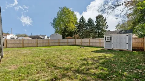 106 Cedar Avenue Portsmouth RI 02871