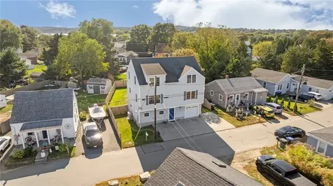 106 Cedar Avenue Portsmouth RI 02871