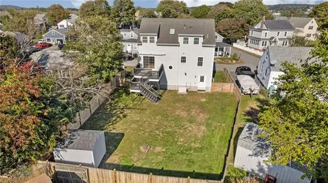 106 Cedar Avenue Portsmouth RI 02871