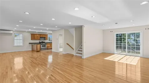 106 Cedar Avenue Portsmouth RI 02871