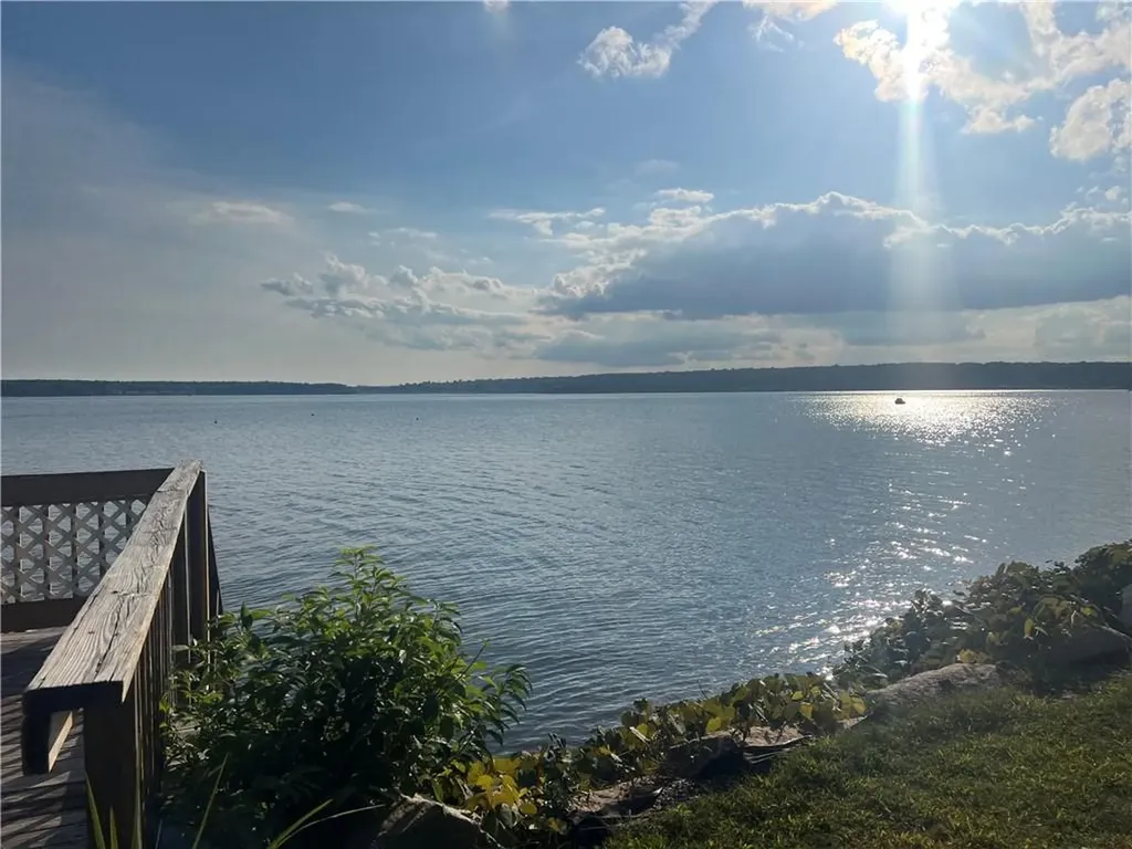 50 Andrew Comstock Road Warwick RI 02886