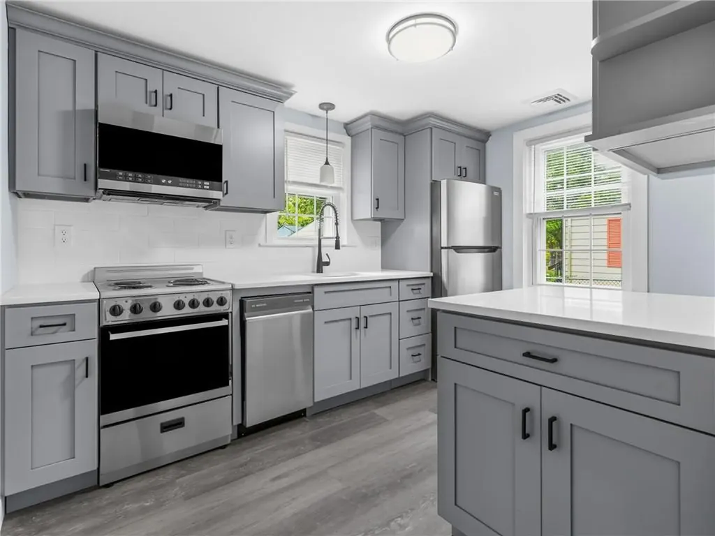 40 Easton Avenue Warwick RI 02888