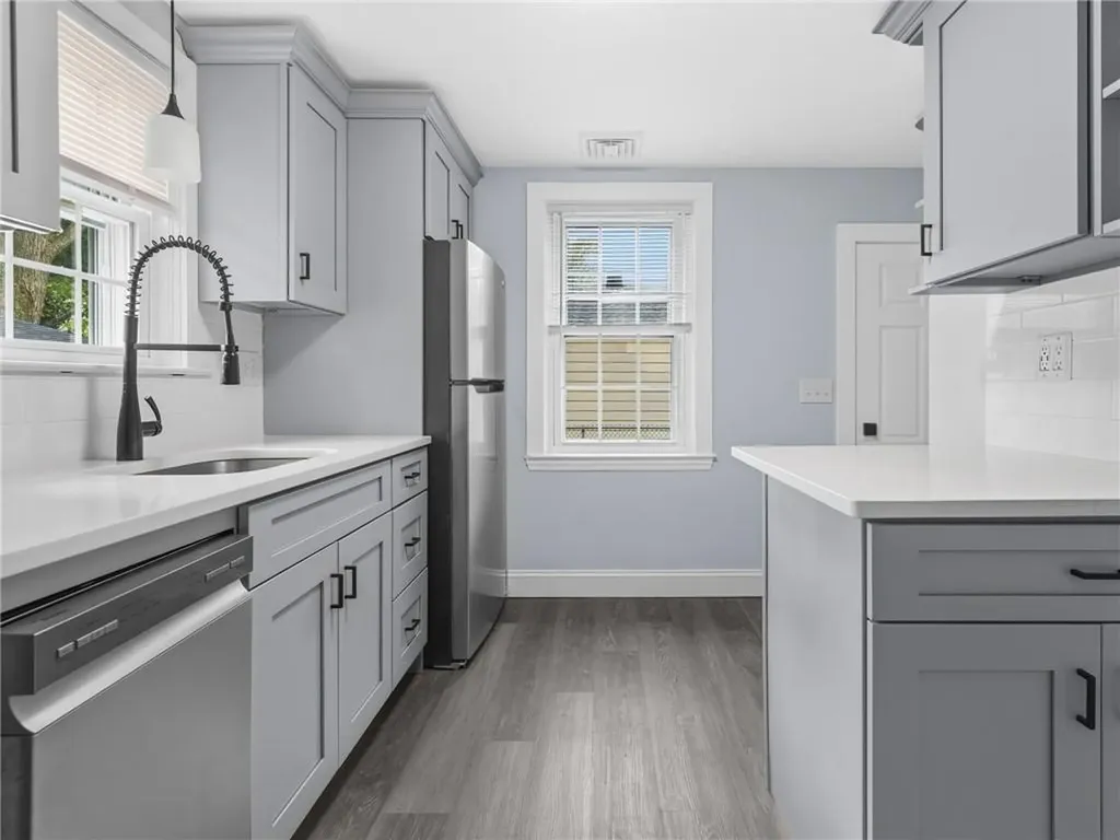 40 Easton Avenue Warwick RI 02888