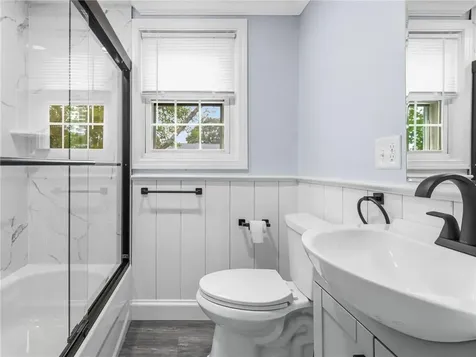 40 Easton Avenue Warwick RI 02888