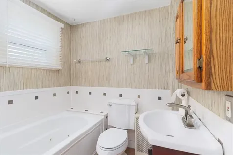 509 School Street North Kingstown RI 02852