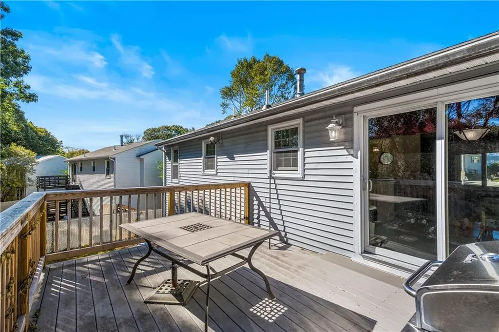 6 Lawnacre Drive North Providence RI 02911