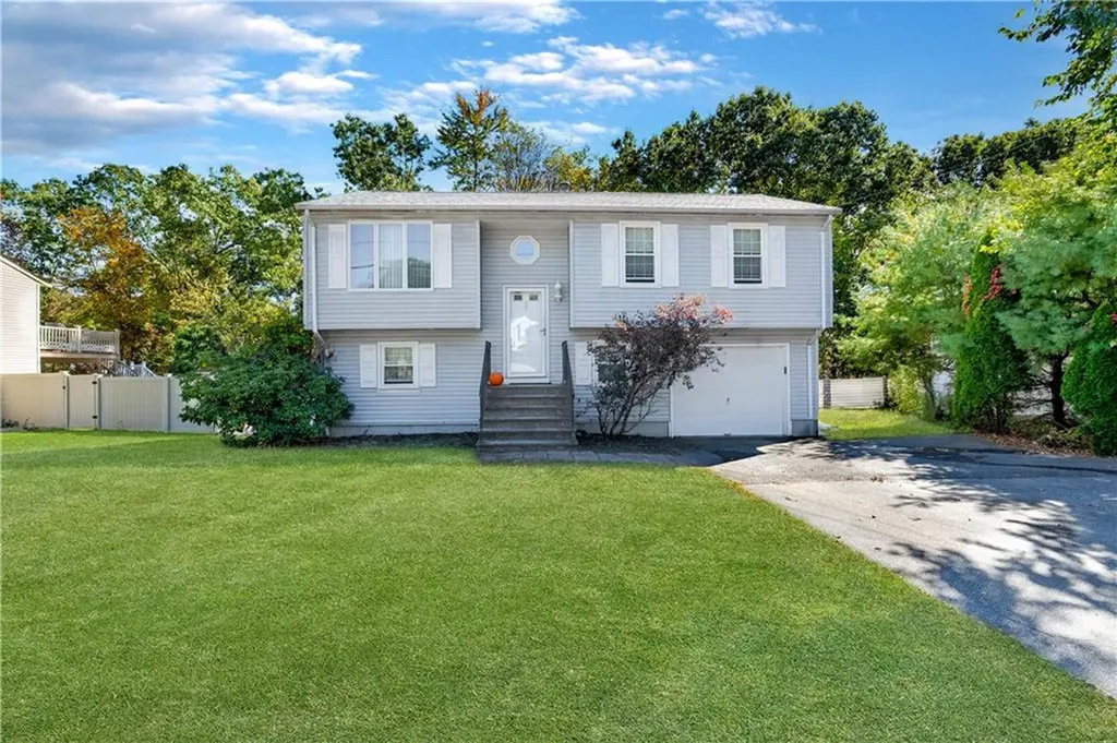 6 Lawnacre Drive North Providence RI 02911