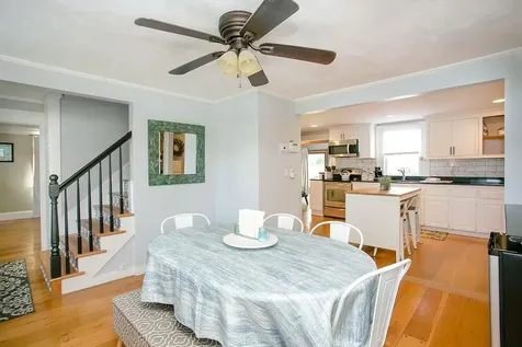 1994 East Main Road Portsmouth RI 02871