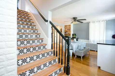 1994 East Main Road Portsmouth RI 02871