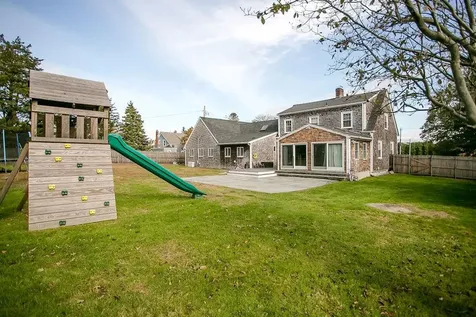 1994 East Main Road Portsmouth RI 02871