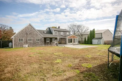 1994 East Main Road Portsmouth RI 02871