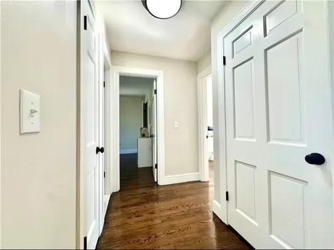 426 Metacom Avenue Bristol RI 02809