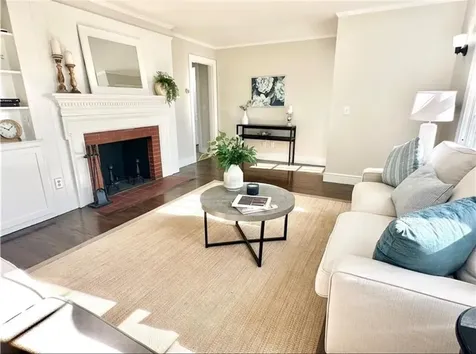 426 Metacom Avenue Bristol RI 02809