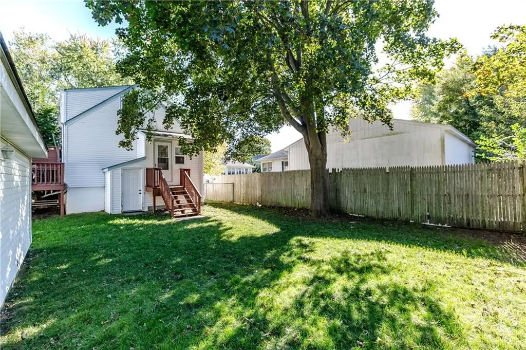 69 Steele Avenue Warwick RI 02889