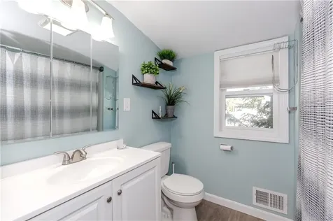 69 Steele Avenue Warwick RI 02889