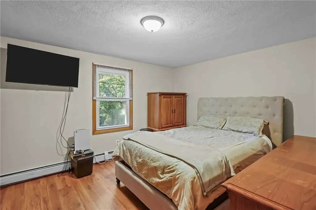 68 Pearl Avenue North Providence RI 02904