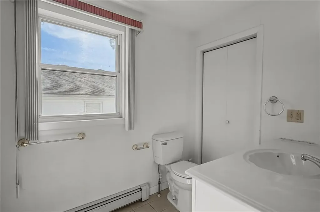 68 Pearl Avenue North Providence RI 02904