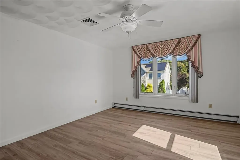 68 Pearl Avenue North Providence RI 02904