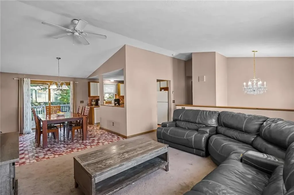 68 Pearl Avenue North Providence RI 02904