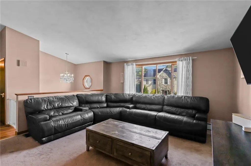 68 Pearl Avenue North Providence RI 02904
