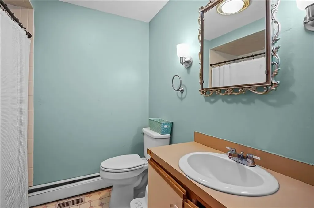 68 Pearl Avenue North Providence RI 02904