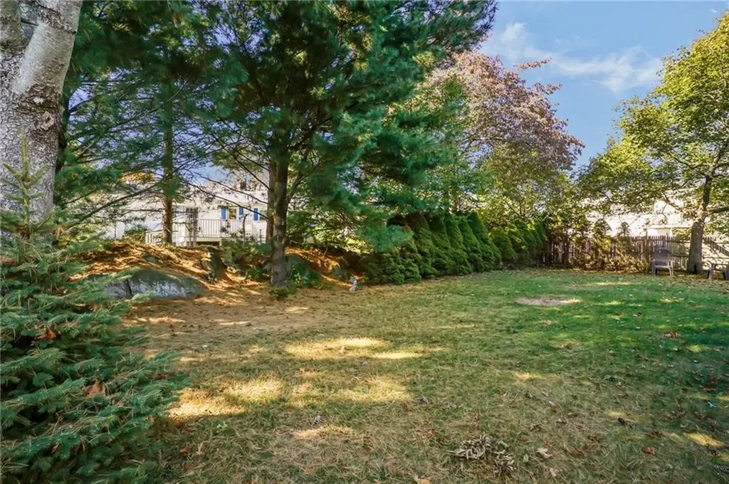 68 Pearl Avenue North Providence RI 02904
