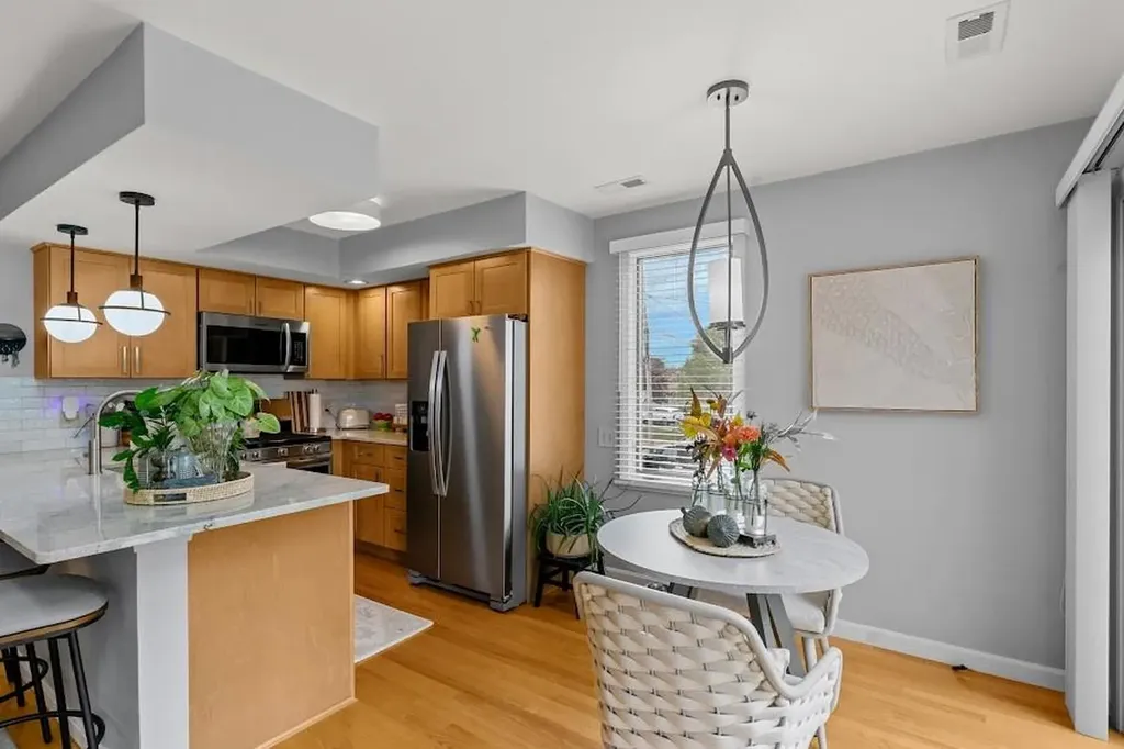 78 Valley Green Court North Providence RI 02904