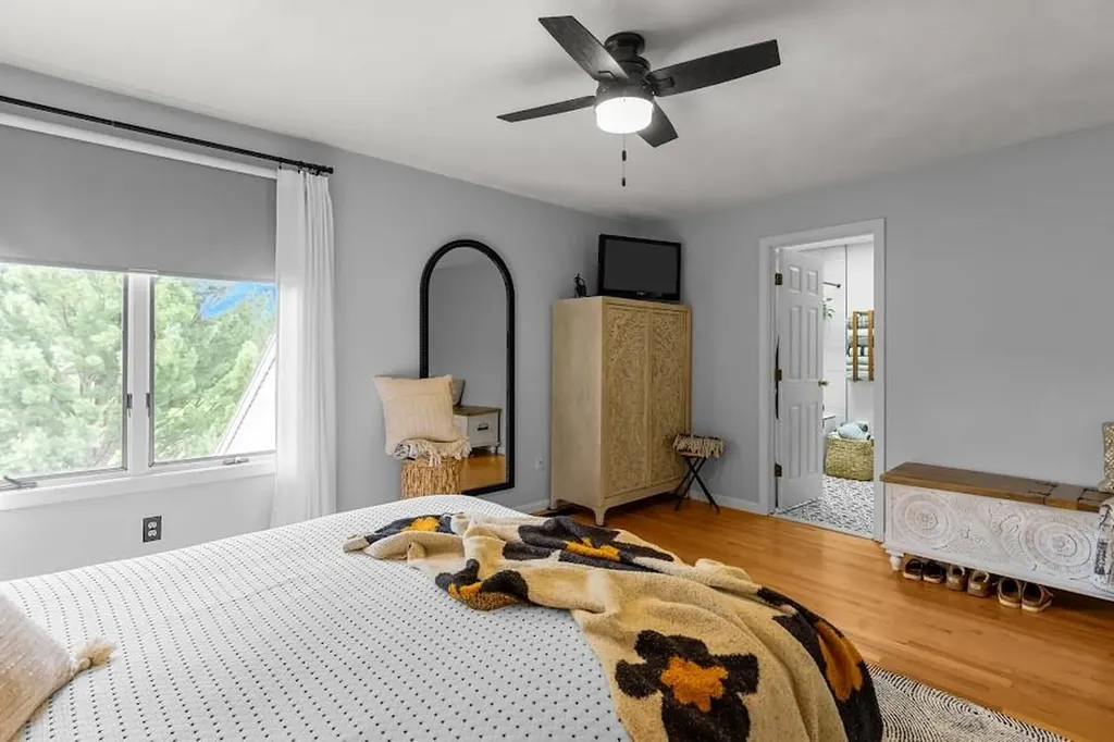 78 Valley Green Court North Providence RI 02904