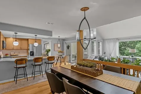 78 Valley Green Court North Providence RI 02904