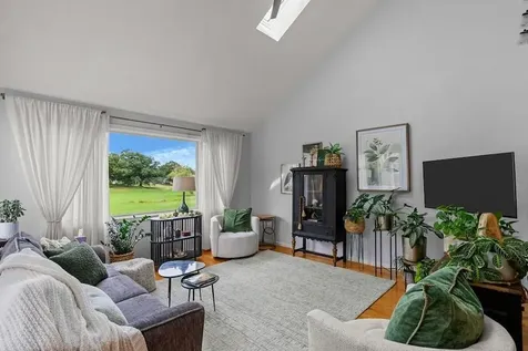 78 Valley Green Court North Providence RI 02904