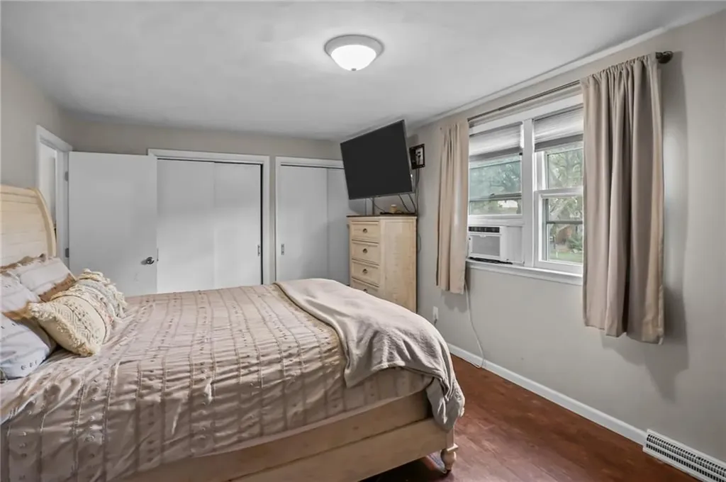 15 Obadiah Avenue Warwick RI 02889