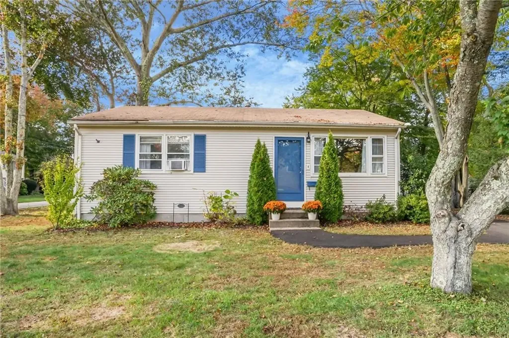 15 Obadiah Avenue Warwick RI 02889