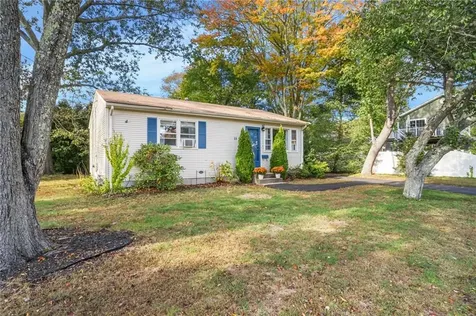 15 Obadiah Avenue Warwick RI 02889