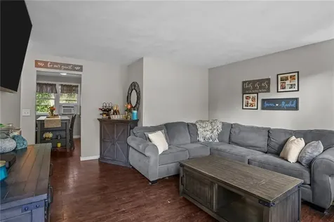 15 Obadiah Avenue Warwick RI 02889