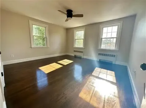 426 Metacom Avenue Bristol RI 02809