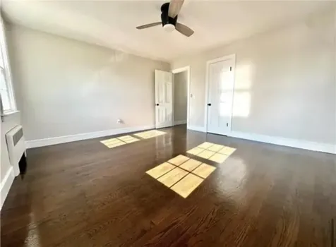 426 Metacom Avenue Bristol RI 02809