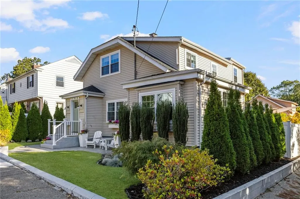 104 Wilcox Avenue Pawtucket RI 02860