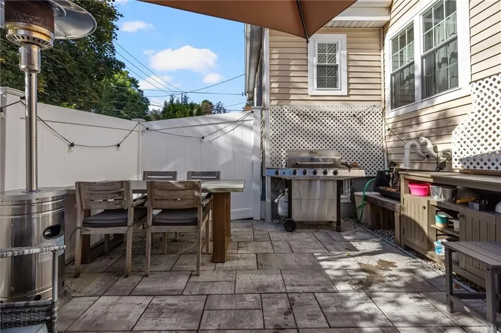 104 Wilcox Avenue Pawtucket RI 02860