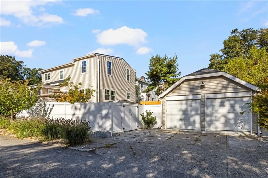 104 Wilcox Avenue Pawtucket RI 02860