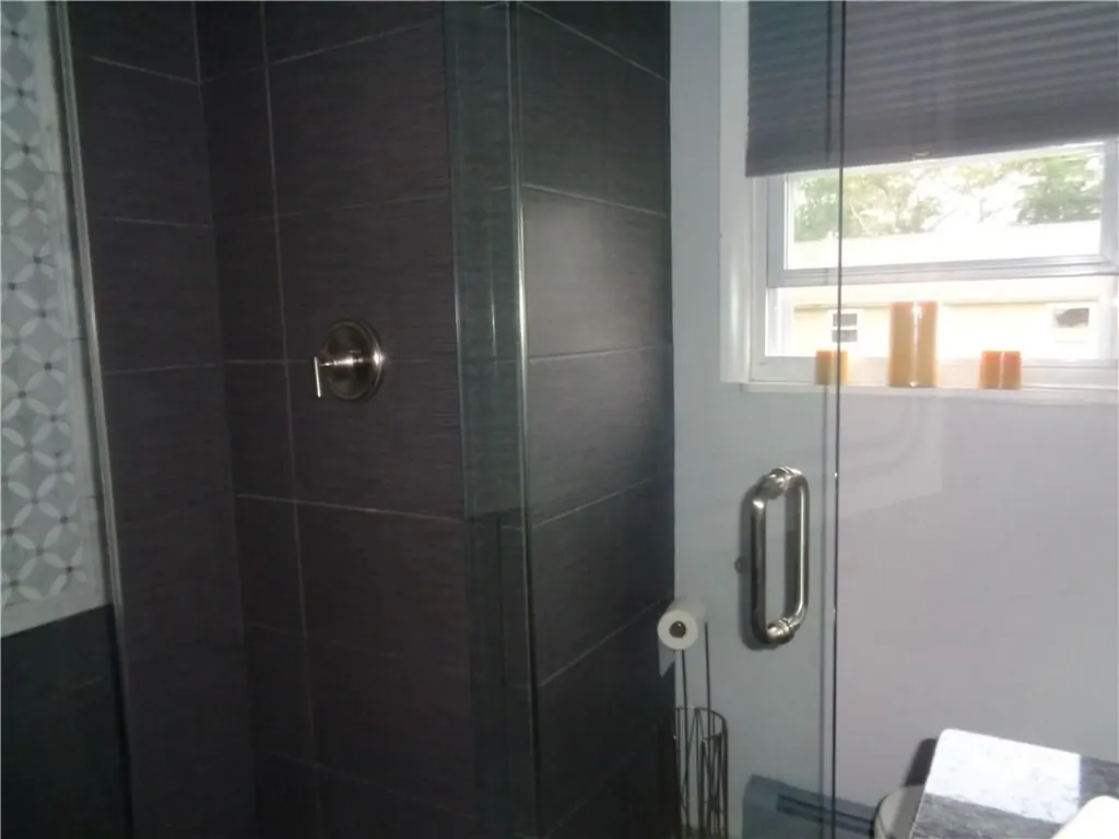 176 Vernon Street Warwick RI 02889