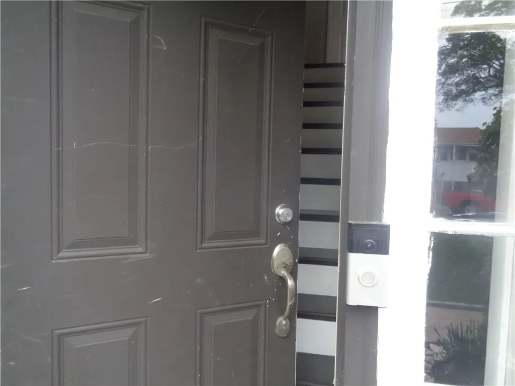 176 Vernon Street Warwick RI 02889