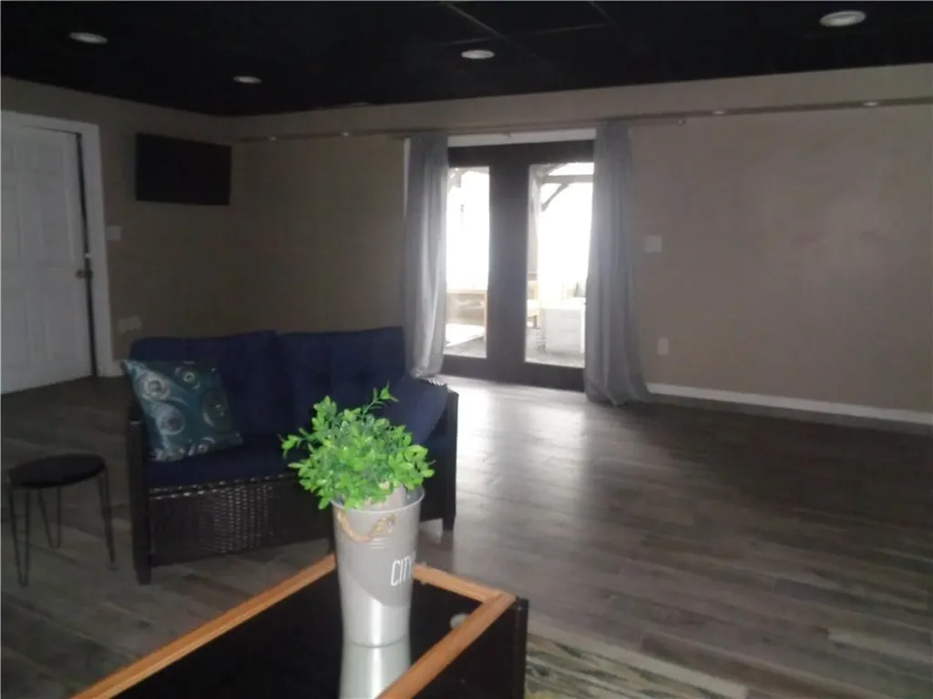 176 Vernon Street Warwick RI 02889