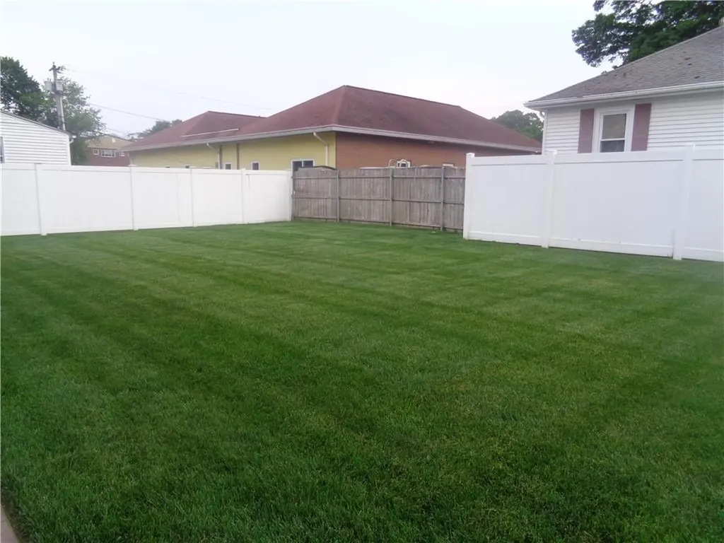 176 Vernon Street Warwick RI 02889