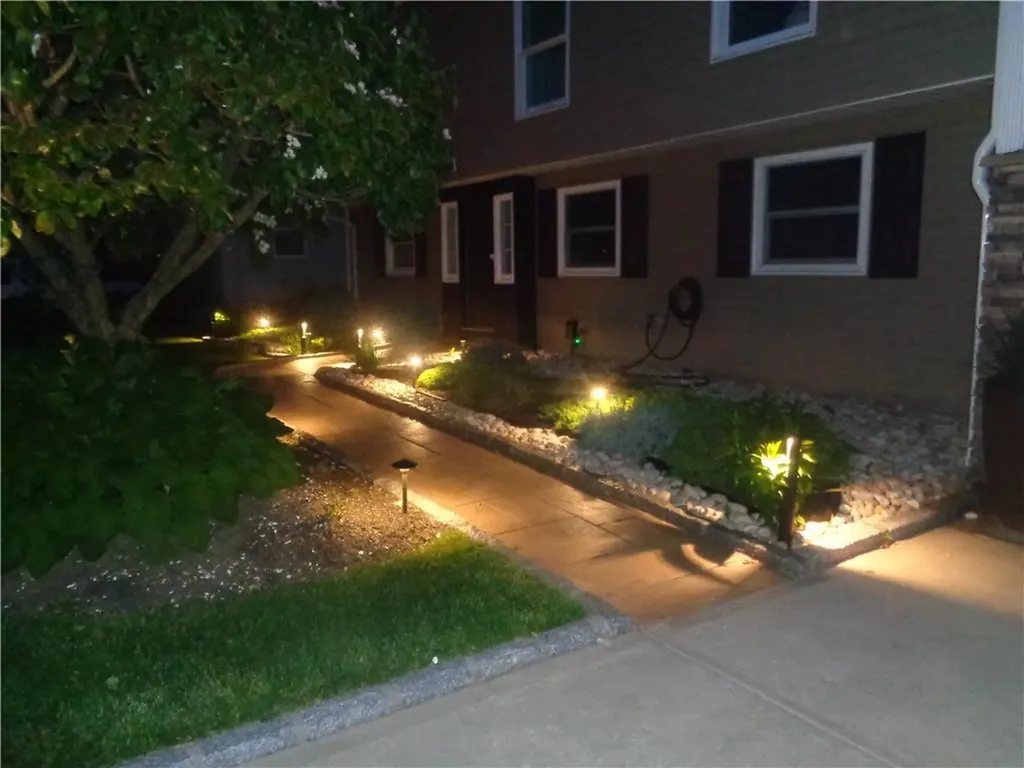 176 Vernon Street Warwick RI 02889