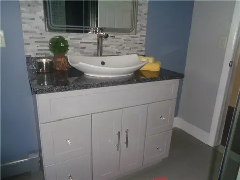 176 Vernon Street Warwick RI 02889