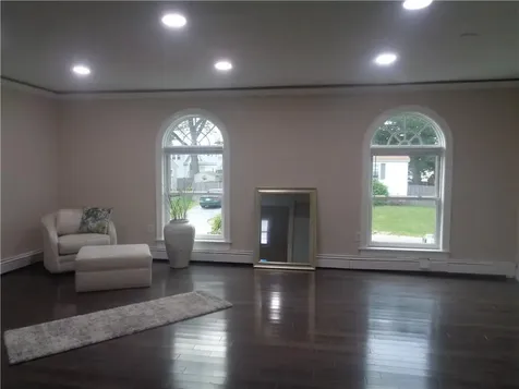 176 Vernon Street Warwick RI 02889